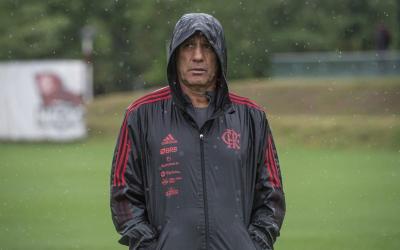Renato esboça Flamengo para enfrentar o Fluminense pelo Campeonato Brasileiro