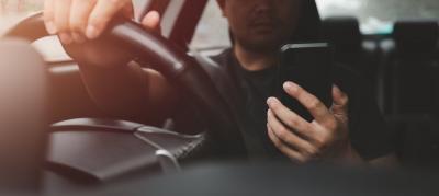 Donos de iPhone relatam problemas de conexão Bluetooth em carros