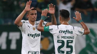 'O Mahrez do Palestra': Quem é a joia do Palmeiras que fez mais de 100 gols na base e já marcou no profissional com apenas 17 anos
