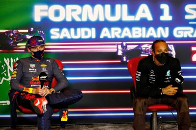 Verstappen “vai pra cima” e “fará de tudo” para conquistar título em Abu Dhabi, avisa pai
