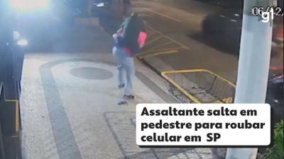 Assaltante pula nas costas de pedestre, dá 'mata-leão' e rouba celular com comparsa em Higienópolis, SP; veja vídeo