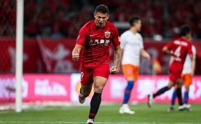 Palmeiras procura Elkeson, atacante de saída do Guangzhou FC