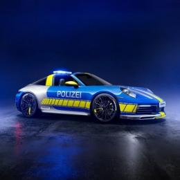 Porsche 911 Targa com as cores da polícia alemã