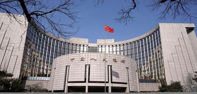 China anuncia redução de juros, na contramão de principais economias, que apertam os cintos para a inflação