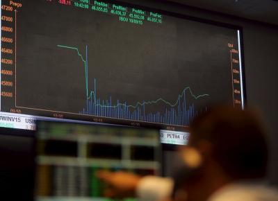 Ibovespa cai em dia de baixa liquidez por feriado nos EUA; Braskem cai mais de 6% Por Reuters