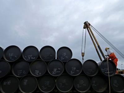 Barril de petróleo Brent atinge preço mais alto desde 2014