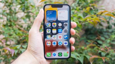 iPhone 13 mini: g1 testa versão mais 'barata' do celular da Apple