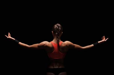 15 melhores exercícios para os ombros: veja o treino