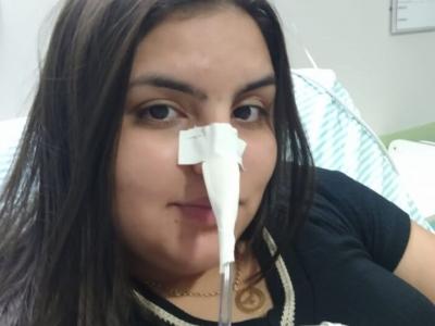 Moradora de MS com doença rara faz vakinha para alugar aparelho respiratório e ir a faculdade