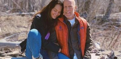 Mulher de Bruce Willis desabafa sobre sua saúde mental após afasia do ator