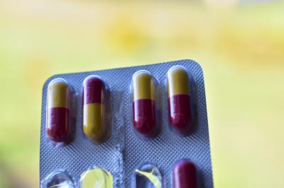 Mulher morre de insuficiência hepática por overdose de paracetamol