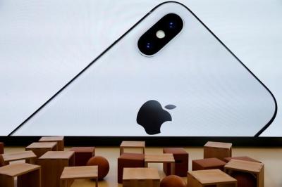 Apple parece estar atrasada na criação do novo iPhone; analista corta preço-alvo Por Investing.com