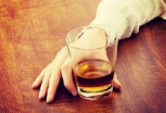  Efeitos do álcool no corpo - os prós e contras do consumo