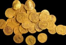 44 moedas de ouro bizantinas descobertas no Parque Nacional do Rio Hérmon, em Israel