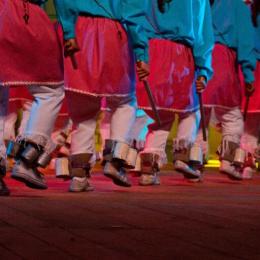 Campanha de Popularização do Teatro e da Dança: Sarandeiros apresenta novo espetáculo