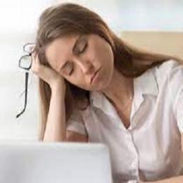  Cansaço e sono excessivo podem ser sintomas da má alimentação