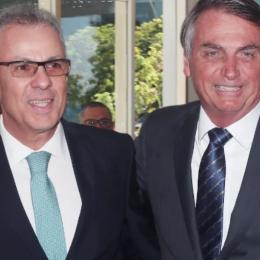 Escândalo das joias: Ex-ministro ganha R$ 34 mil dos cofres públicos