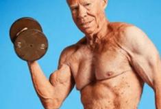Homem com 90 anos é o fisiculturista mais velho do mundo