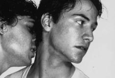 Bruce LaBruce compartilhafotos de 1984 de divulgação da peça Wolfboy com Keanu Reeves