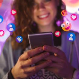 Adolescentes se sentem mais felizes quando estão sem redes sociais, diz pesquisa