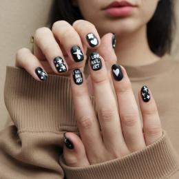 5 ideias de unhas decoradas pretas para arrasar no visual