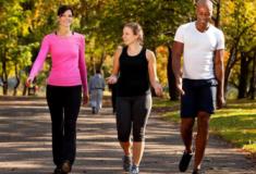 Transforme sua caminhada em um treino de queima de gordura