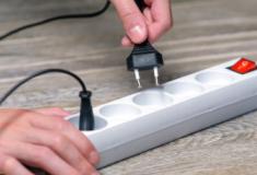 Saiba como desligar aparelhos elétricos com segurança