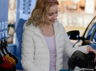 7 carros que economizam muito combustível: dirija mais longe gastando menos